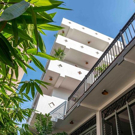 Brixia Cafe & Guest Bed & Breakfast Galle Exterior photo